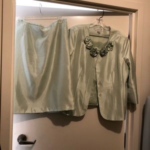 Ladies Kiwi 2 pc suit